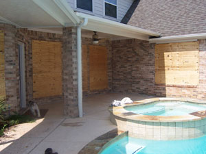 Hurricane Board up service for windows and doors